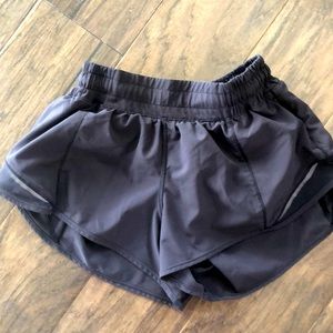 Lululemon Hotty Hot shorts